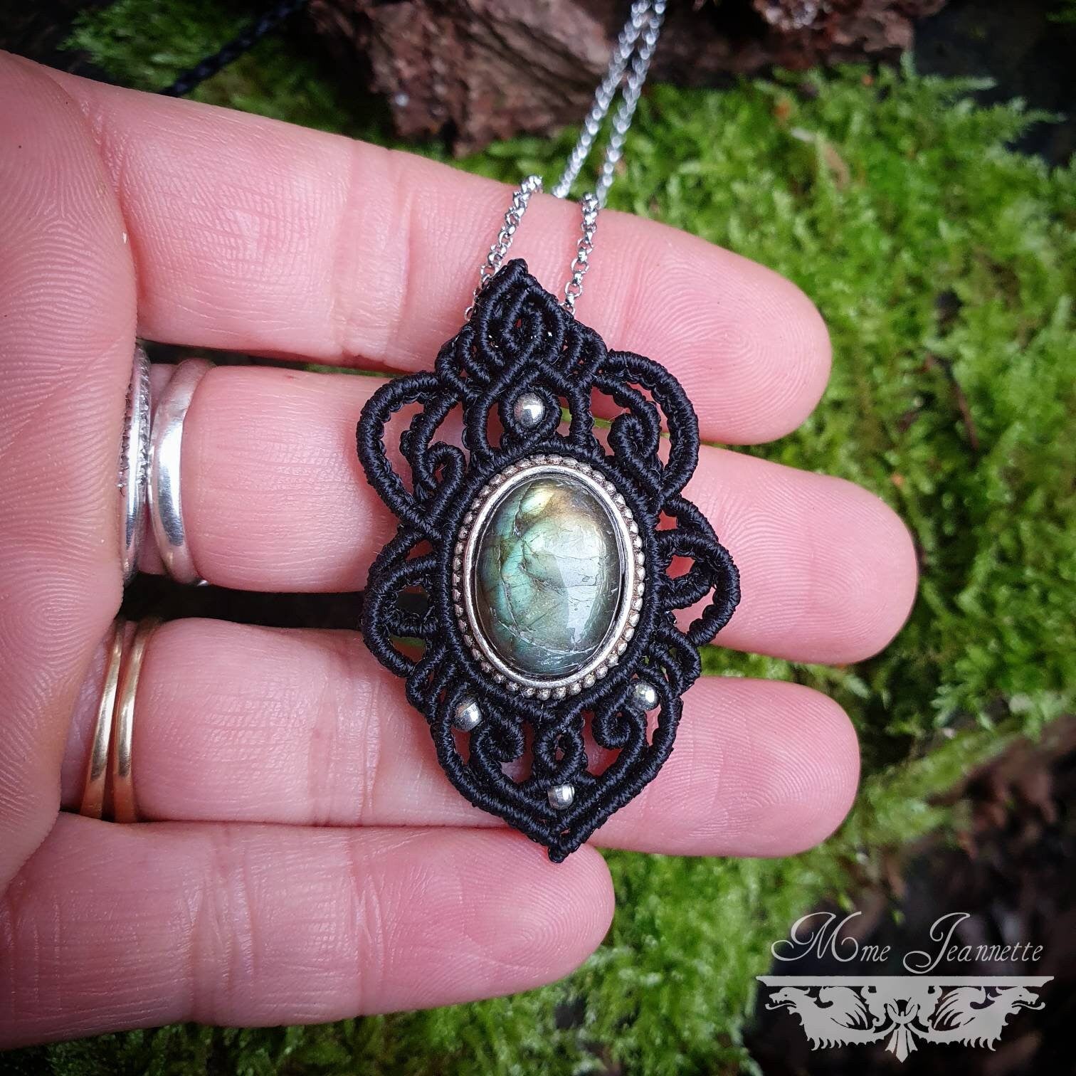 Pendentifs Labradorite et Micro-macramé noir - Bohème, boho chic, hippie, lithothérapie, tribal, wicca, pierre protectrice