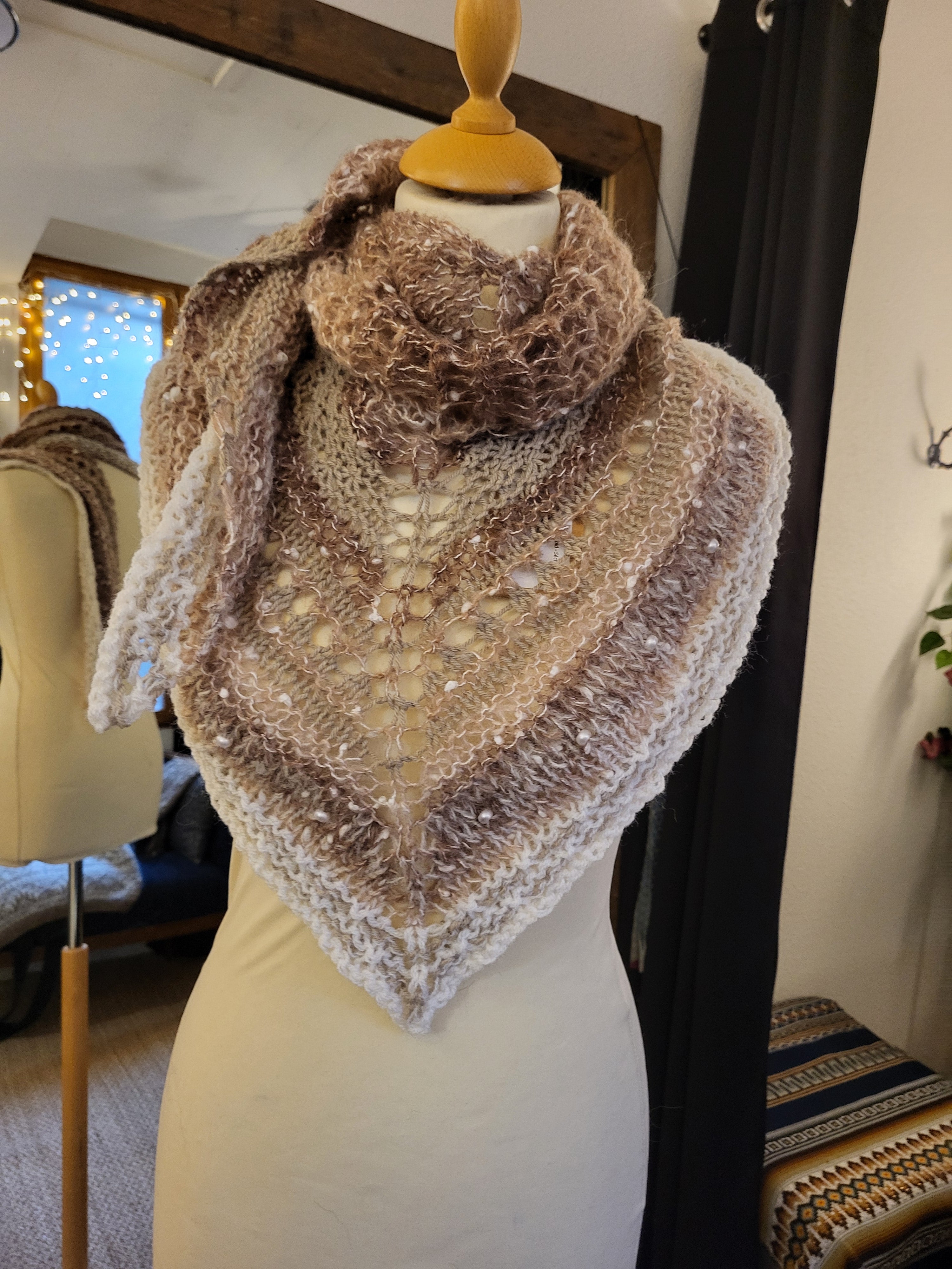 Châle dentelle "Premiers flocons"