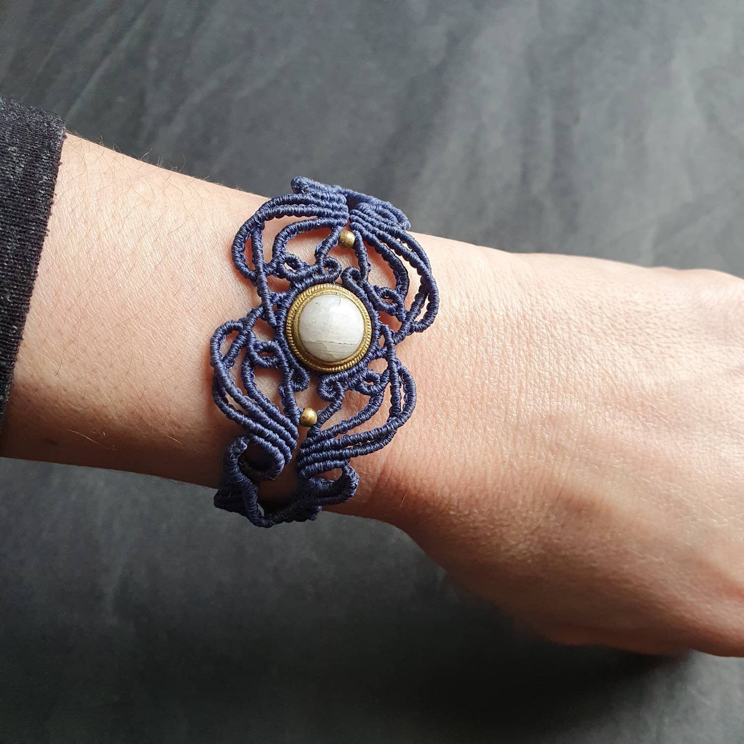 Bijoux Micro-Macramé bleu marine, Pierre de Lune et Agate