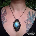 Pendentifs Labradorite et Micro-macramé noir - Bohème, boho chic, hippie, lithothérapie, tribal, wicca, pierre protectrice