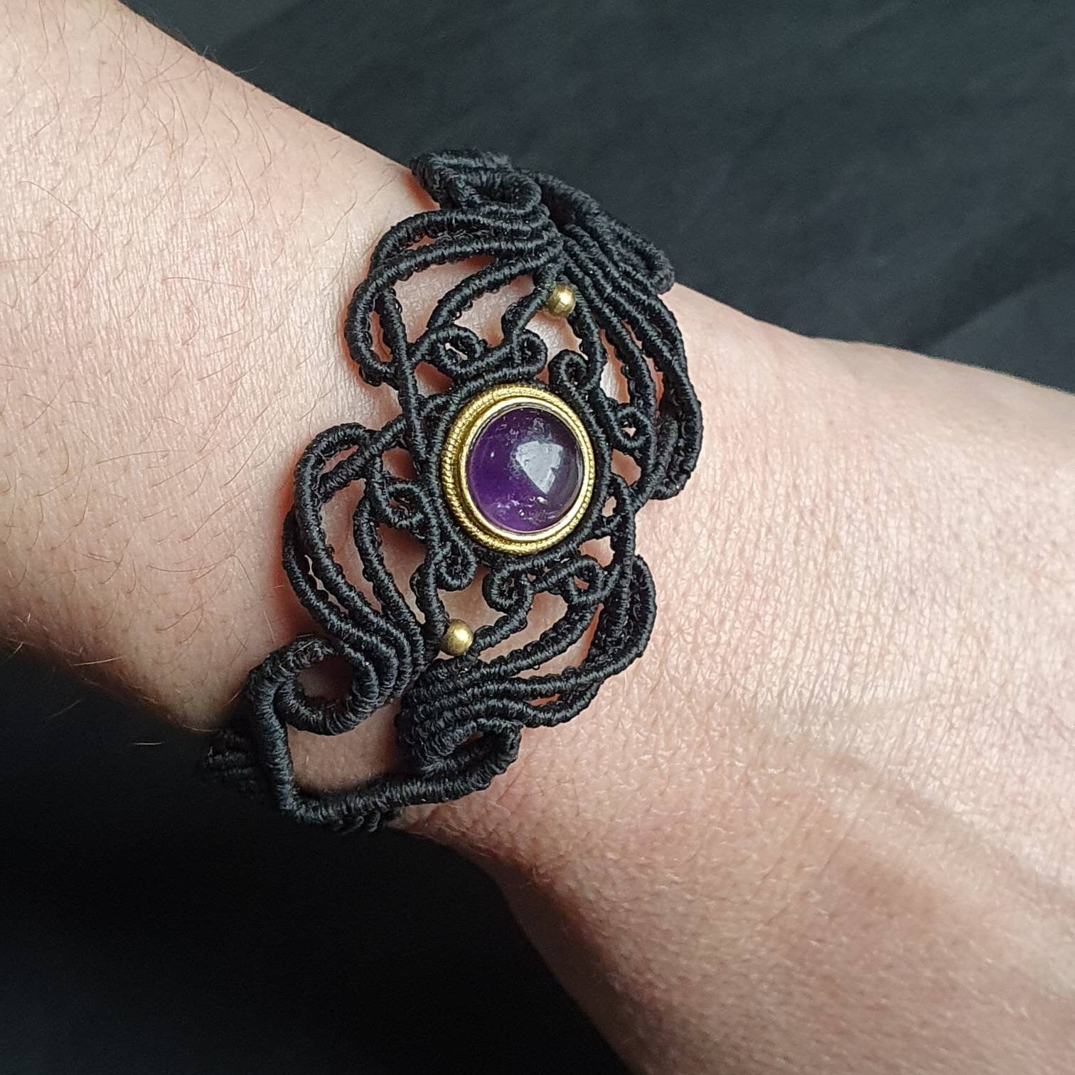 Bijoux Micro-Macramé noir et Améthyste