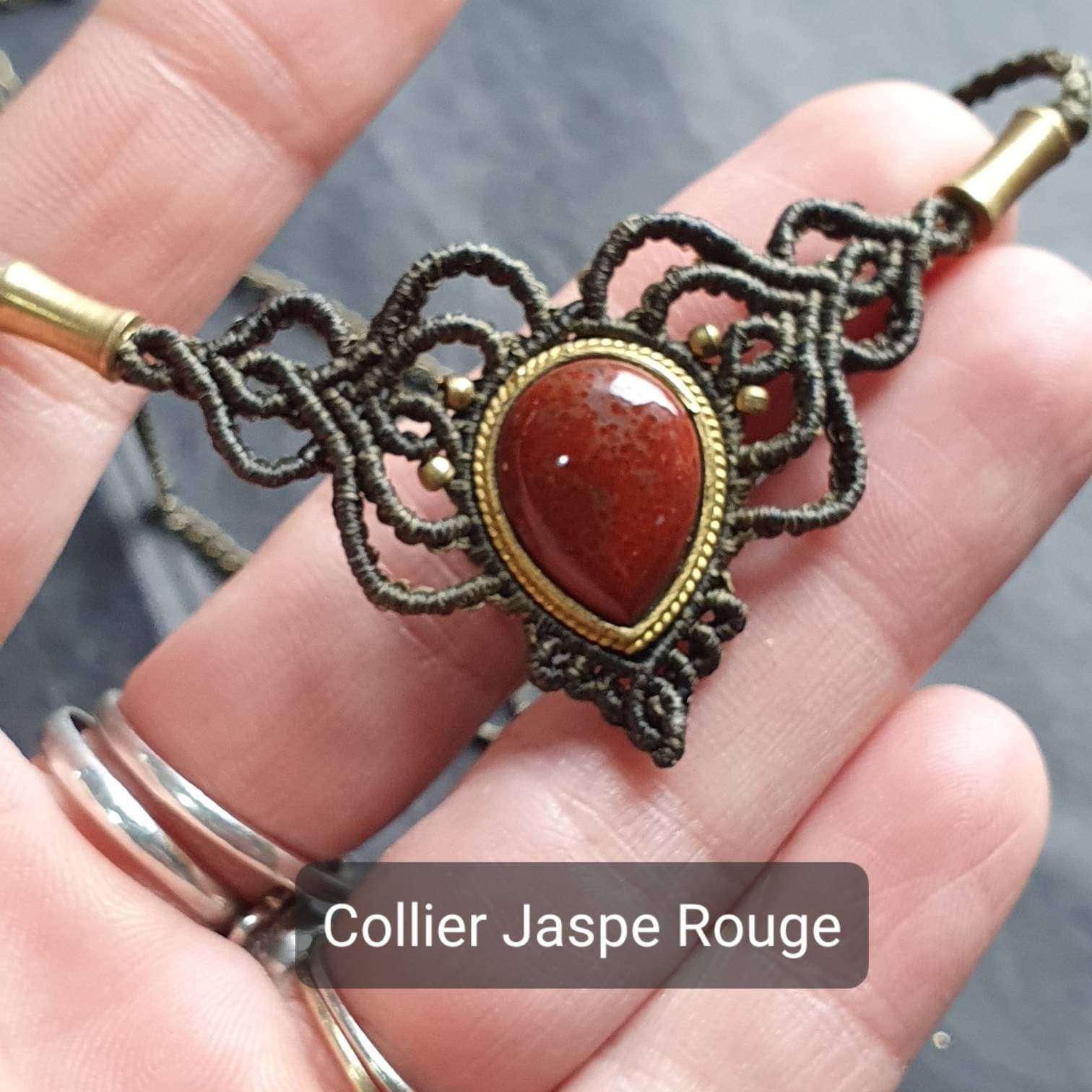 Bijoux Micro-Macramé Kaki et Vert Olive avec Jaspe Rouge et Cornaline