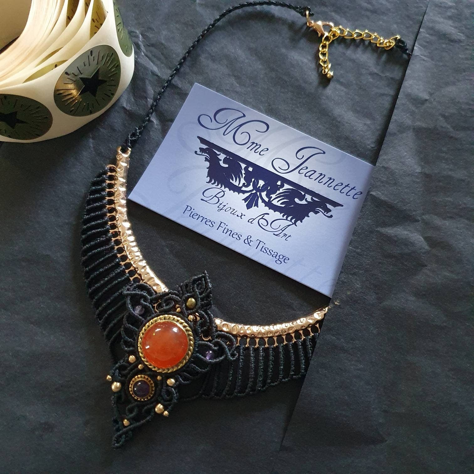 Collier plastron Cornaline & Améthyste - Micro-macramé noir - Bohème, ethnique