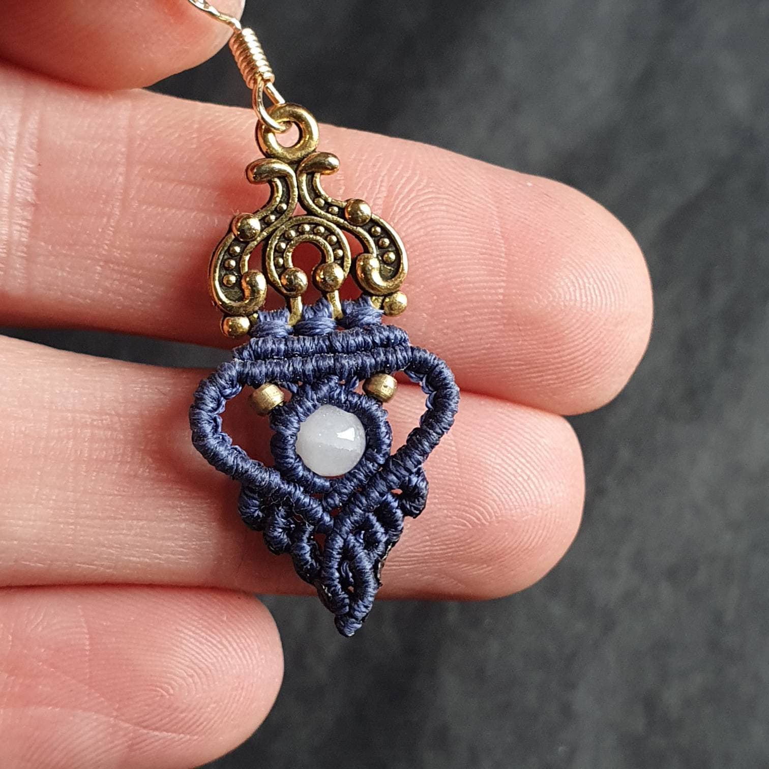 Bijoux Micro-Macramé bleu marine, Pierre de Lune et Agate