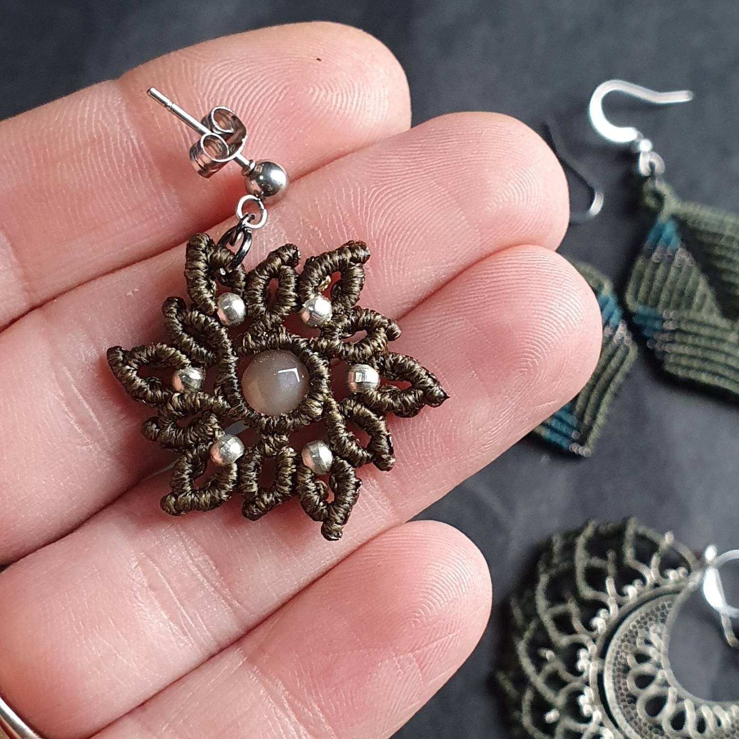 Bijoux Micro-Macramé Kaki et Améthyste