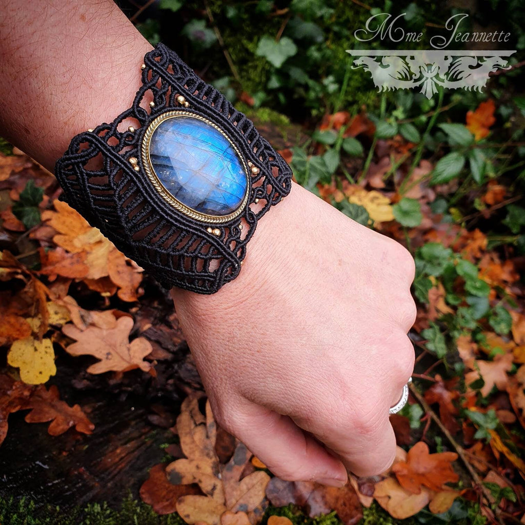 Bracelet Manchette Géométrique Labradorite bleue - Micro-macramé - Féerique, elfique, Bohème, boho chic, psytrance ,fusion
