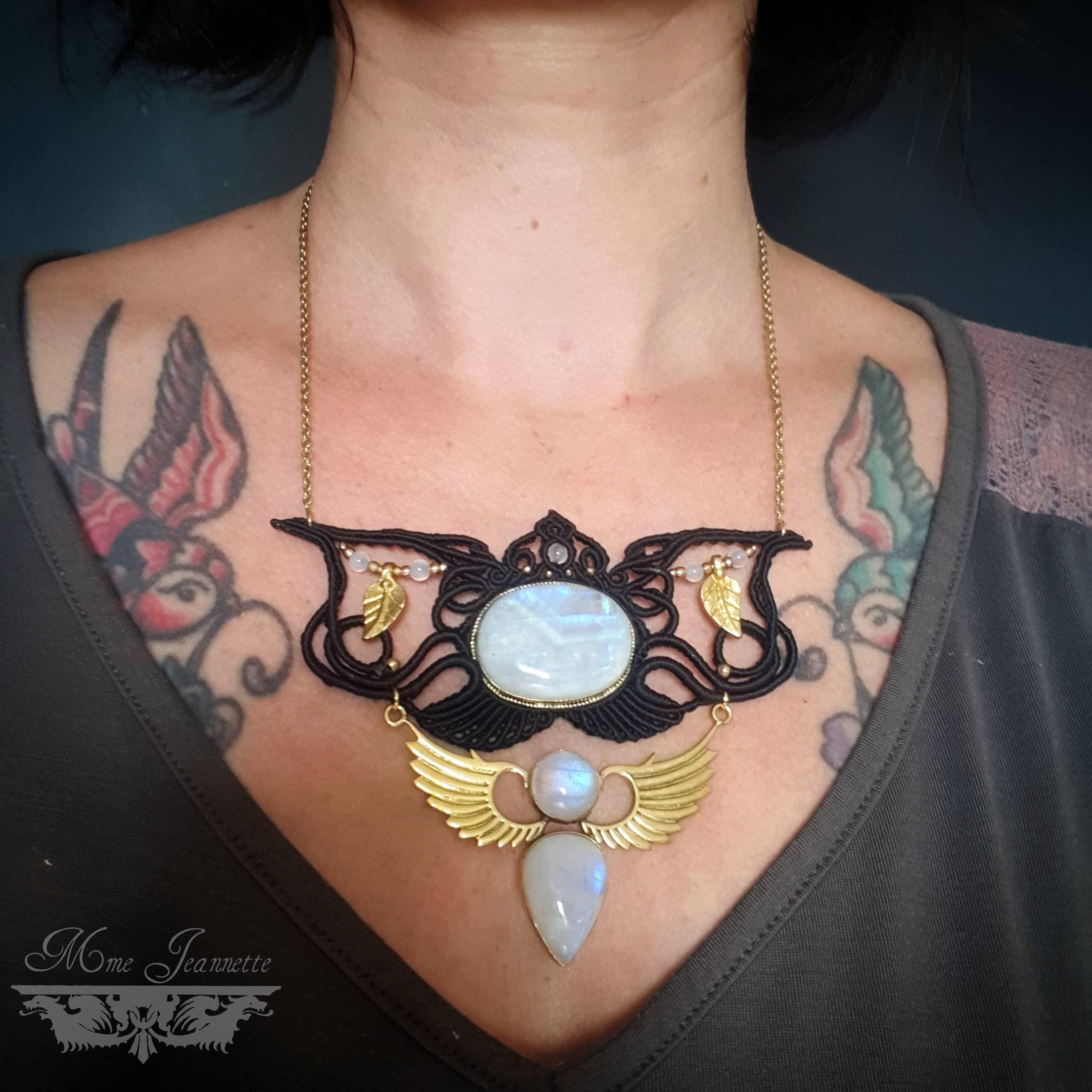 Collier Plastron Micro-macramé et Péristérite - Collier Bohème, collier ailes, déesse, tribal, ethnique