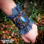 Bracelet Manchette Baroque - Micro-macramé & Labradorite bleue et Onyx Noir - Néo-gothique, steampunk, emo, romantique, baroque