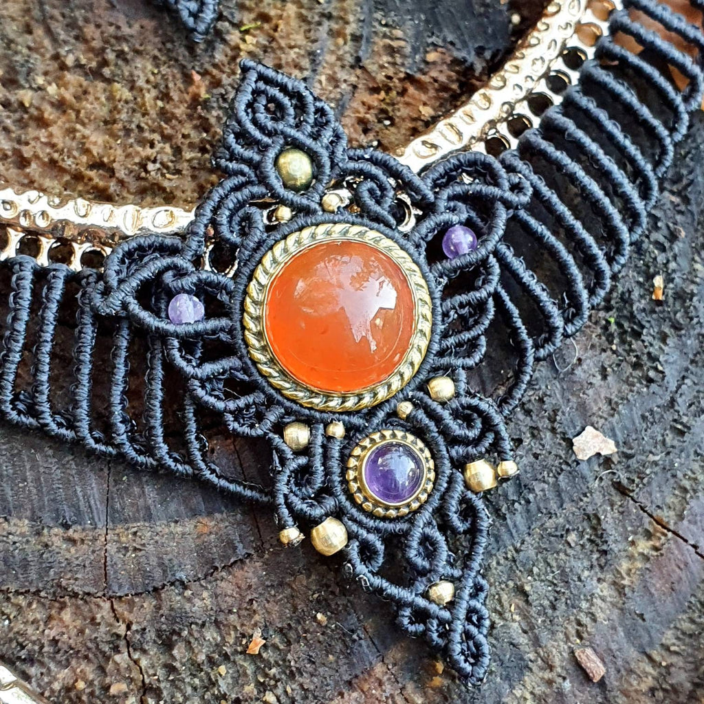 COLLIER MICRO MACRAME GEOMETRIQUE MME JEANNETTE CORNALINE