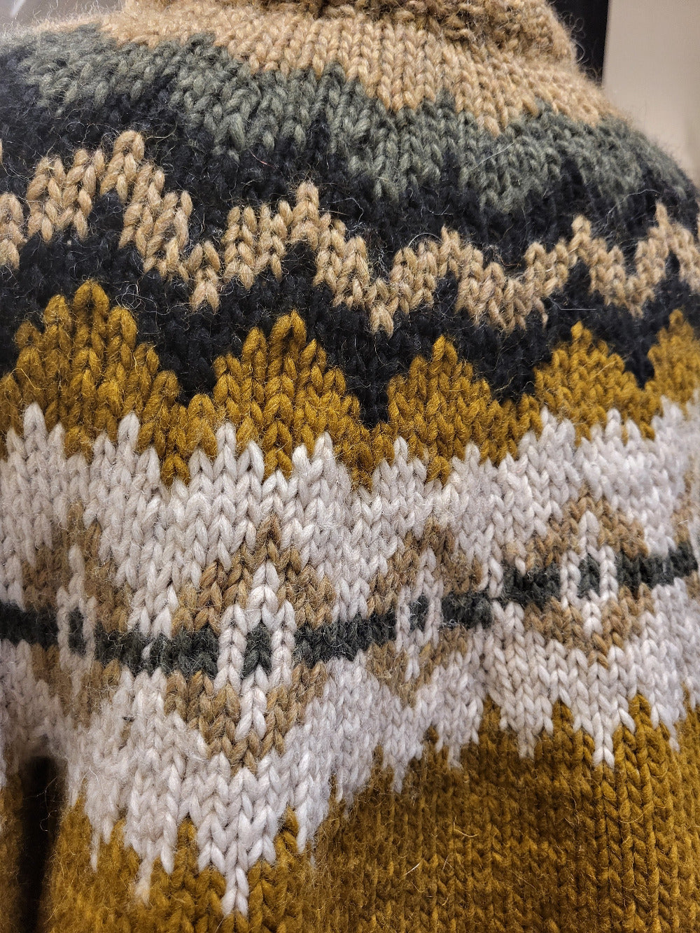 detail fair isle tricot pull norvegien