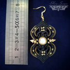 Boucles d'oreilles Micro-macramé noir, kaki et doré avec Péristérite - Boucles d'oreilles Bohèmes avec spikes