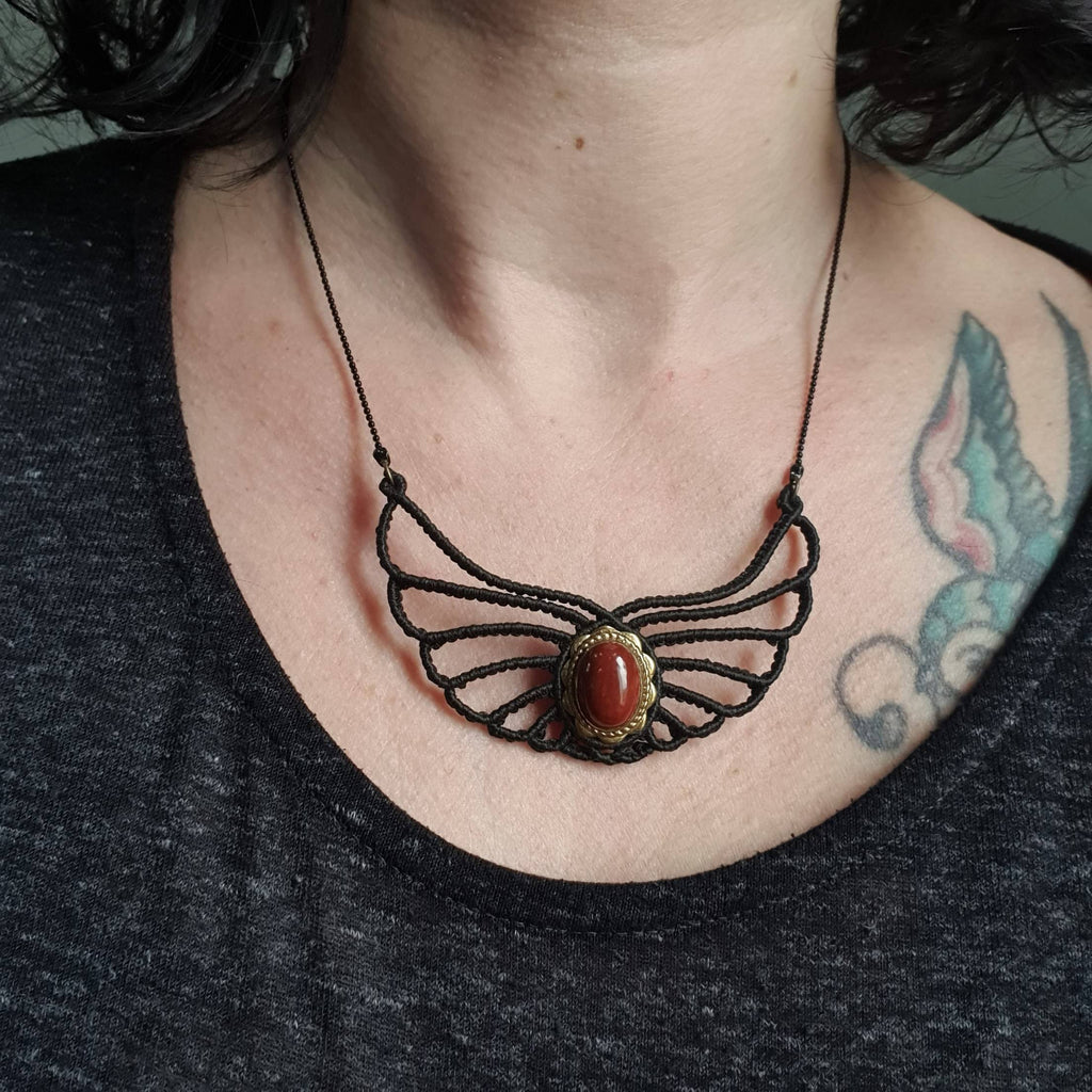 Bijoux Micro-Macramé Noir et Jaspe Rouge