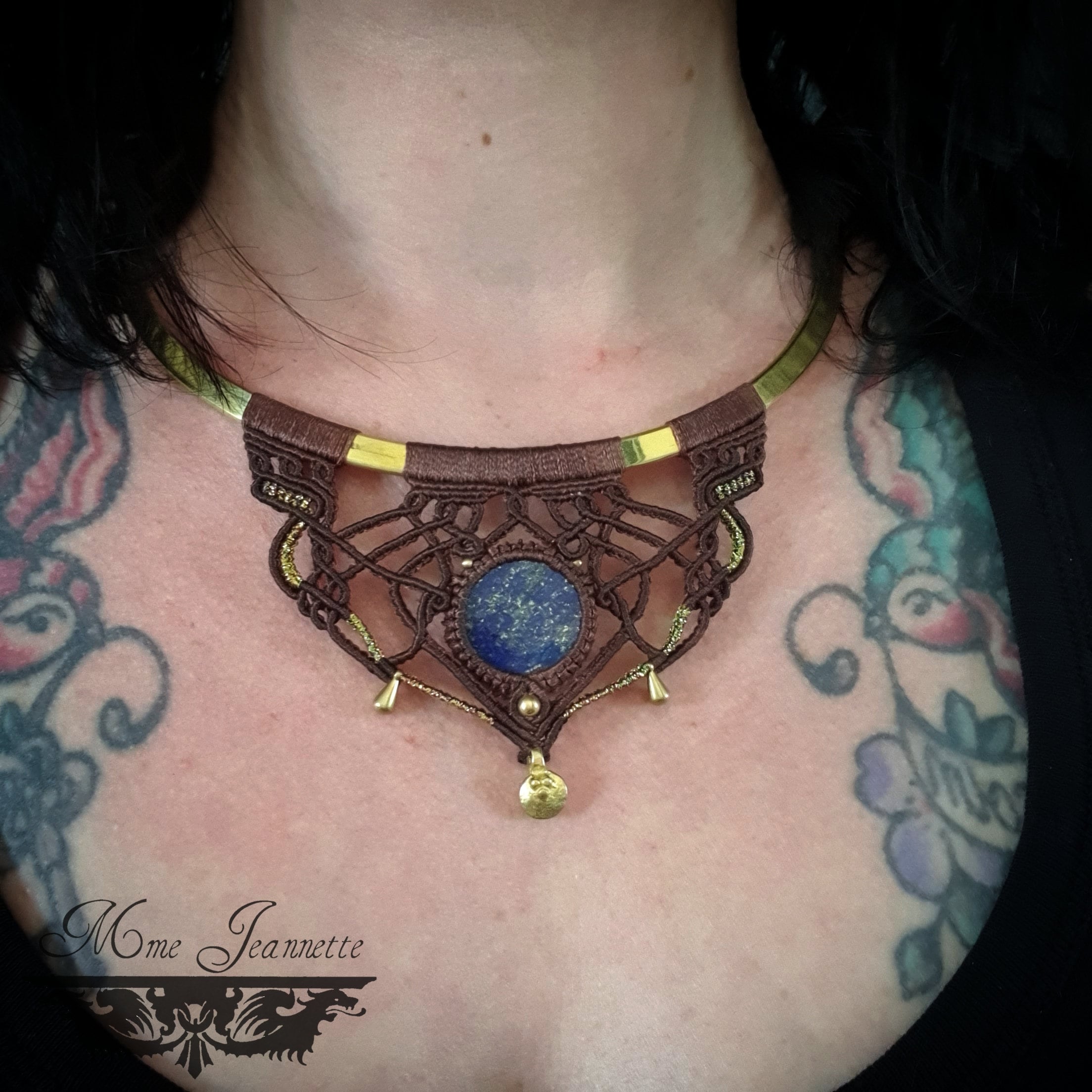 Collier Torque Plastron Lapis-lazuli et Micro-macramé - Collier tribal, ethnique